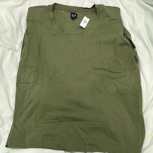 Gap sleeveless top-New